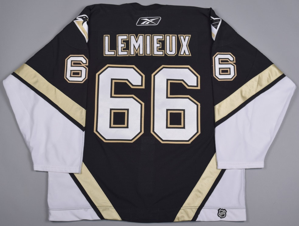 2005-2006 NHL Pittsburgh Penguins media guide / Crosby / Fleury / Lemieux