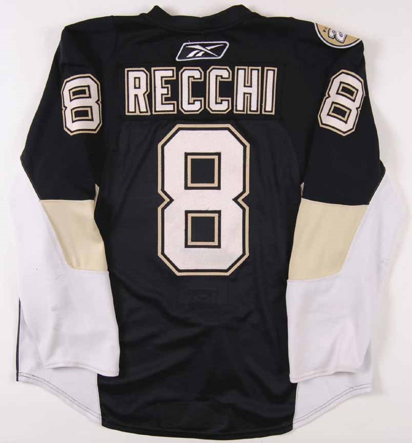 2008 Pittsburgh Penguins NHL Winter Classic 1st Period Game Worn Jerseys 