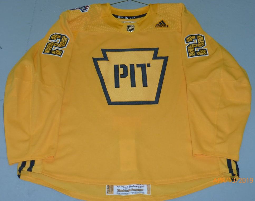 February 22, 2019 Pittsburgh Penguins Practice Jersey Set 